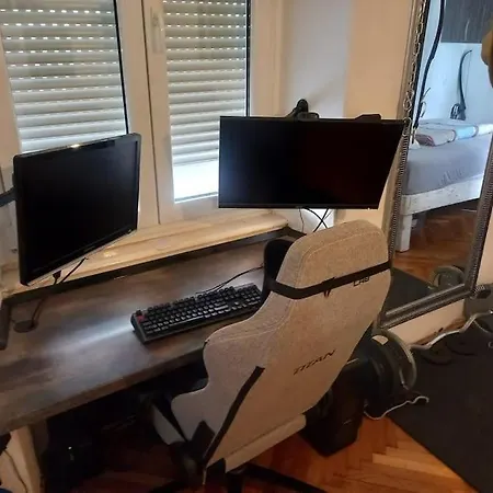 Comfy In Center 아파트